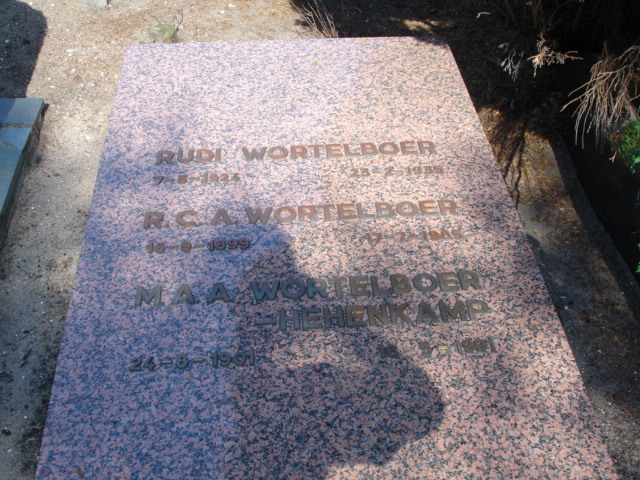 Rudolphus Cornelus Alphonso Wortelboer, Maria Anna Adelheid Hehenkamp en Rudolphus Conrad Wortelboer